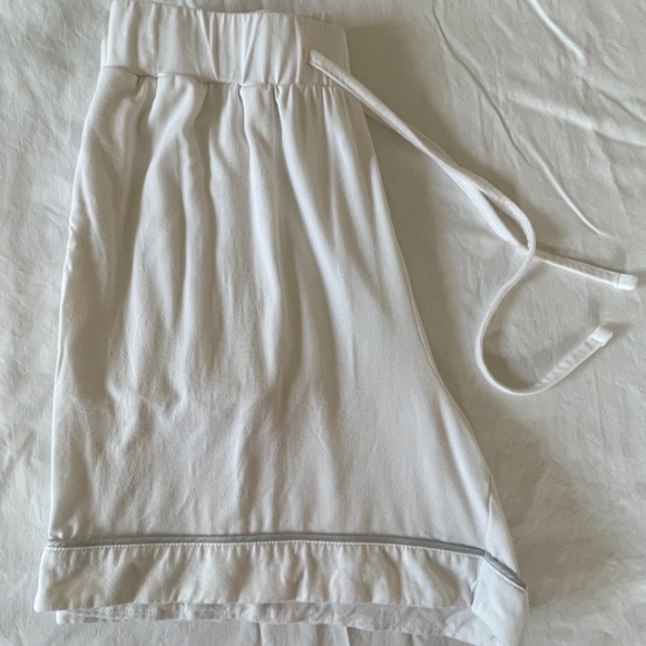 EUC Cozy Earth Women's Bamboo Stretch-Knit Pajama Short, Ivory Sz XS - Picture 6 of 12